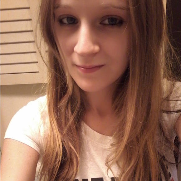 Meet your Posher, Casey - Picture 7 of 8